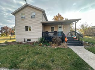 207 E Lena, Lena, IL 61048