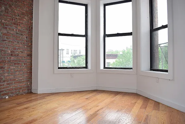 Rented by Superior Homes | media 25