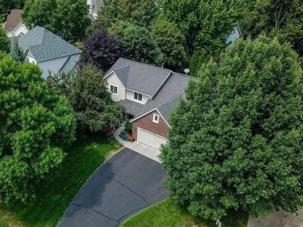 8769 Jewel Ave S, Cottage Grove, MN 55016