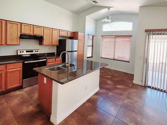 Gorgeous kitchen!