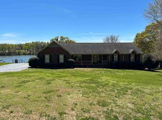 120 Riverview Rd, Chesnee, SC 29323
