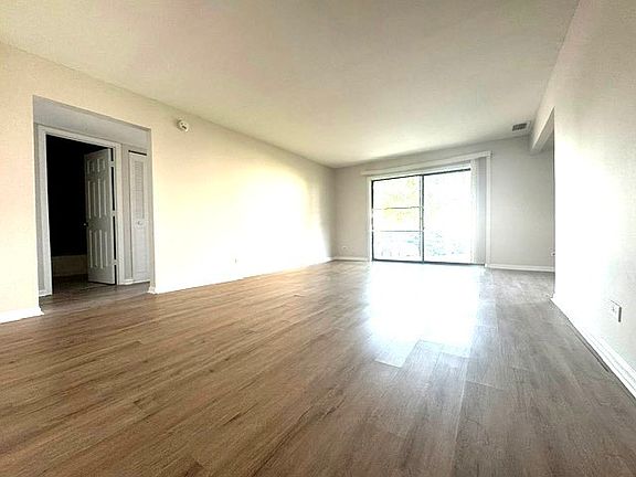 3rd image of 2000 Bayside Dr Unit 110