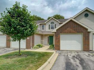 957 Park St APT 202, Oregon, WI