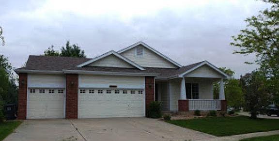 3 Car Garage