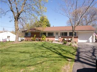 104 New Rd, Kendall Park, NJ 08824