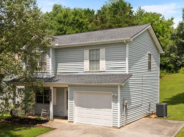 3709 Holgate Ln, Powell, TN 37849