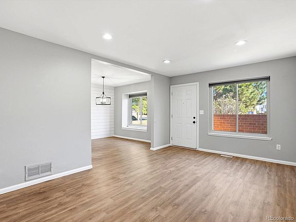 3rd image of 10176 Quivas Street