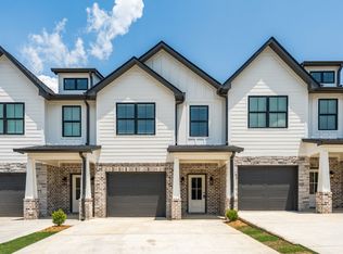 221 Village Pkwy, Helena, AL 35080