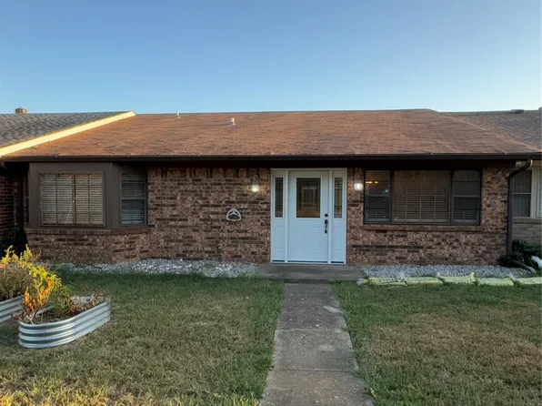 1432 S Stoneridge Mnr, Ardmore, OK 73401