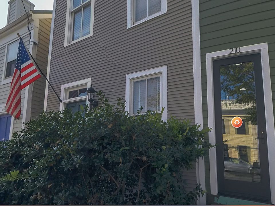 1st image of 210 N Payne St