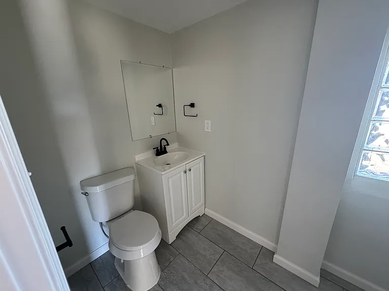 2402 S 20th St #A — Photo 10