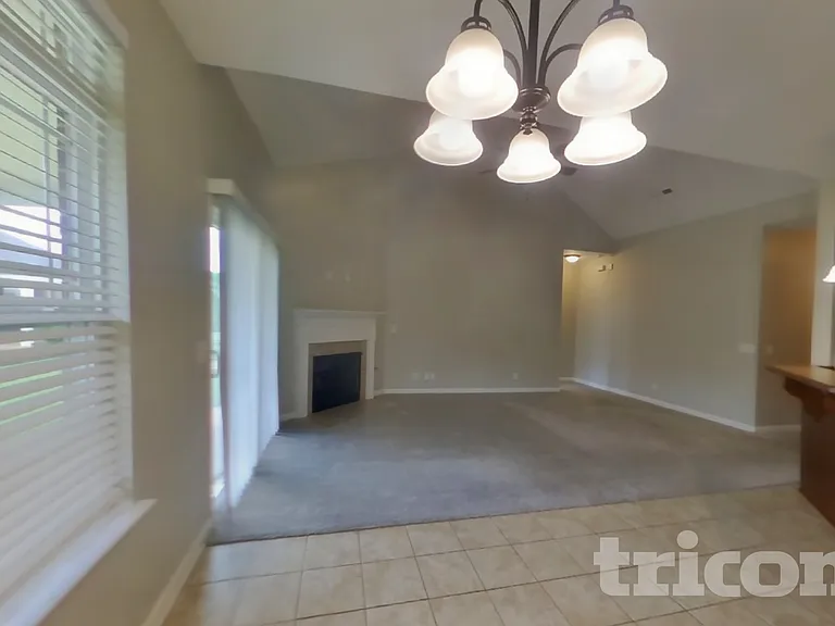 110 Cottage Trce — Photo 3