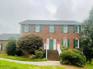 215 Apple Ridge Dr, Bluff City, TN 37618