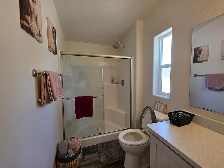 921 S 11th Ave — Photo 13