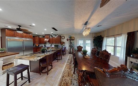 5th image of 2345 Miller Dr