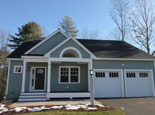 11 Flagship Cir, Kennebunk, ME 04043