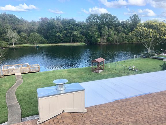 5th image of 2031 Oak Water Dr