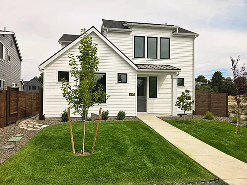 1057 SE Garrison Village Way Photo 1