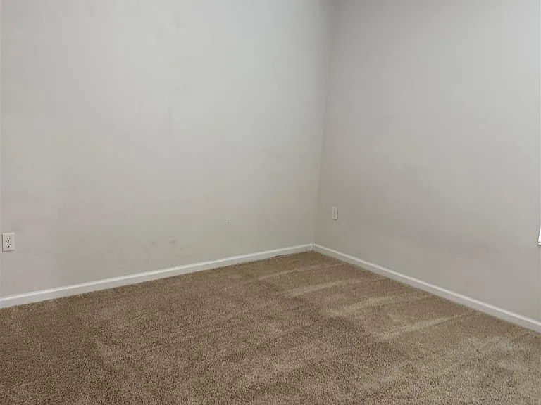 5628 Fulcina Ct — Photo 6