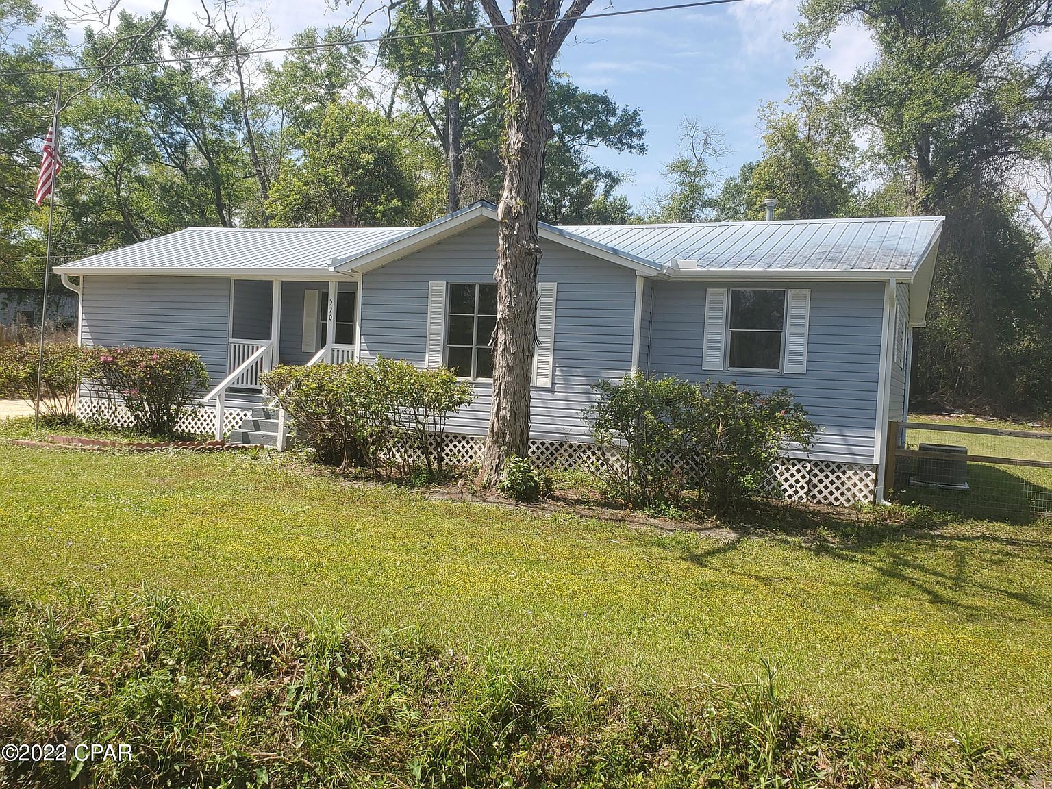 570 7th St, Chipley, FL 32428 Zillow