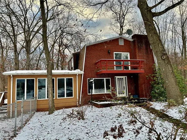 40 Marie Ln S, West Newton, PA 15089