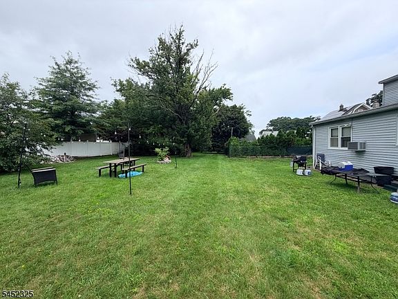 4th image of 25 Lyall Rd