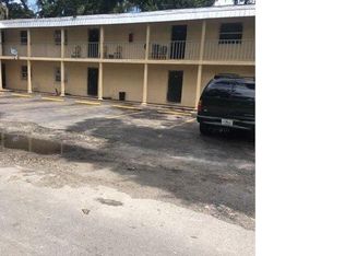 114 Pearl St APT 103, Plant City, FL 33563