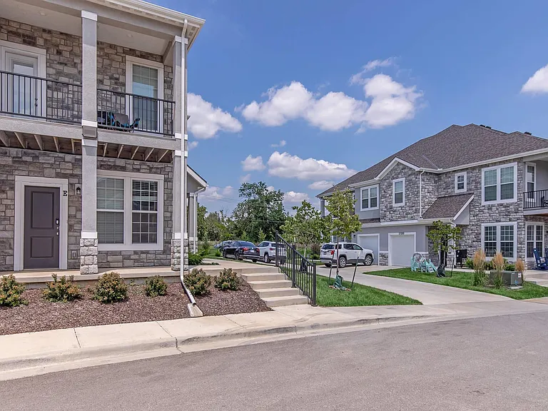 Stonehaven Overland Park — Photo 8