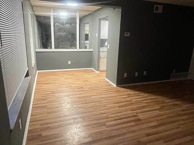 2232 Lincoln Ave — Photo 2