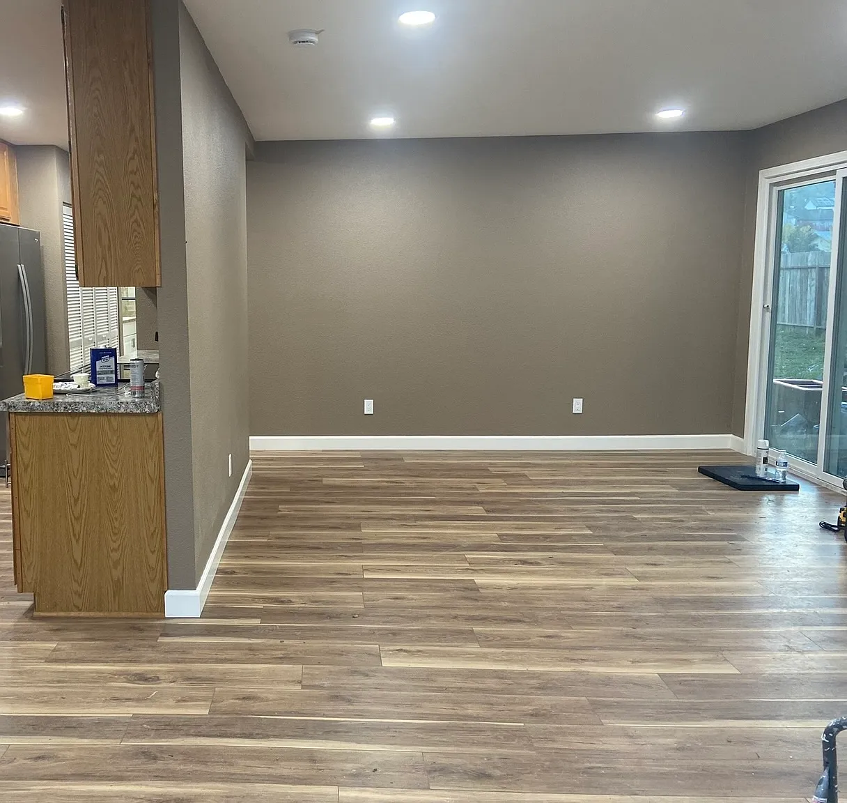 2 bed, 860 sqft, $1,800 — Photo 3