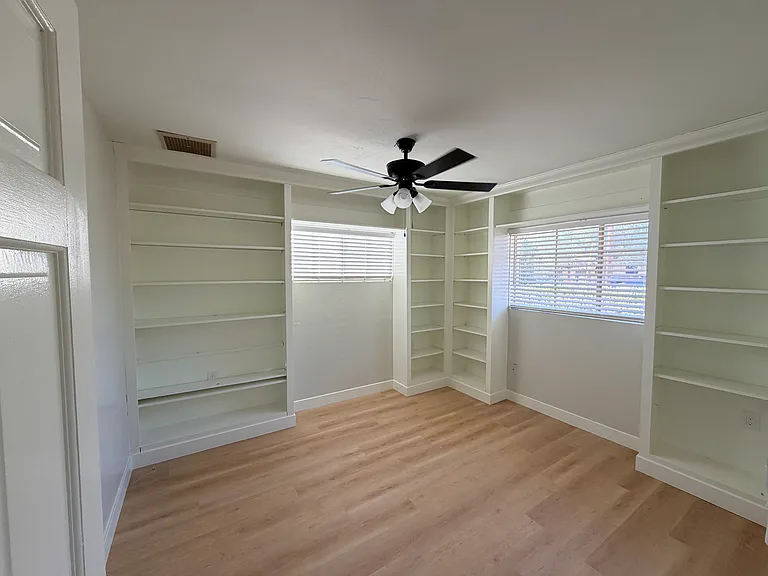 735 W Coolidge St #F — Photo 3