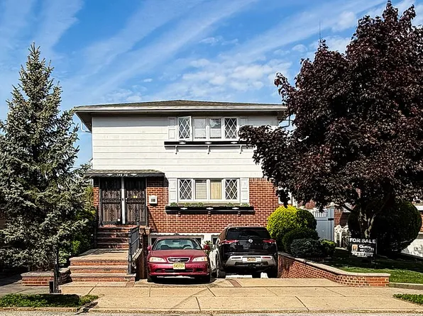 14938 81st St, Howard Beach, NY 11414