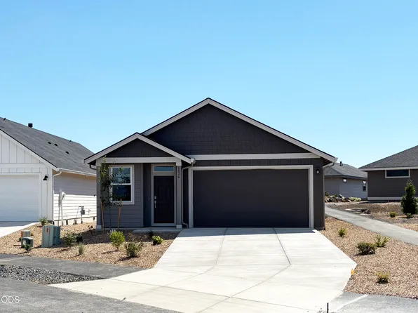 2634 NW 26th Loop N, Redmond, OR 97756