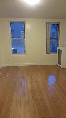 Rented by Bohemia Realty Group | media 18