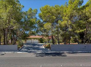 2735 E Russell Rd, Las Vegas, NV 89120