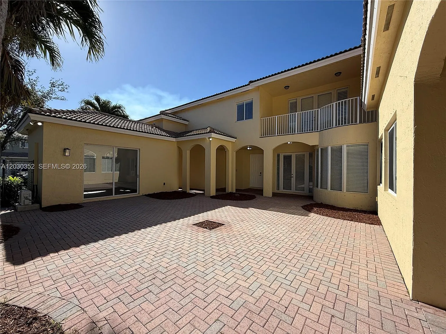 Palm Isle Estates — Photo 4