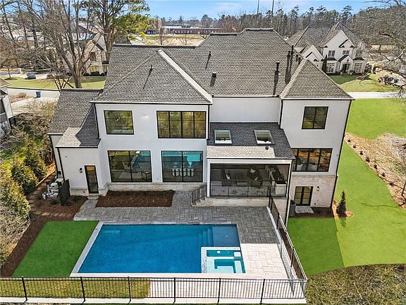 4th image of 179 Meadow Dr
