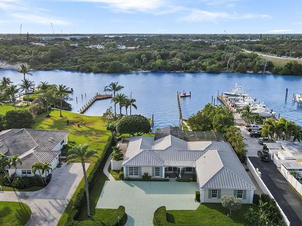 107 Lighthouse Dr