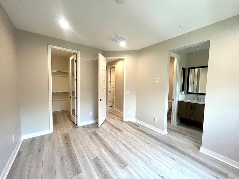 13072 Lumen Way — Photo 8