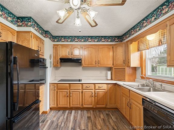 3rd image of 9185 Nina Drive