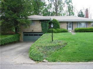 201 McLaughlin Dr, New Kensington, PA 15068