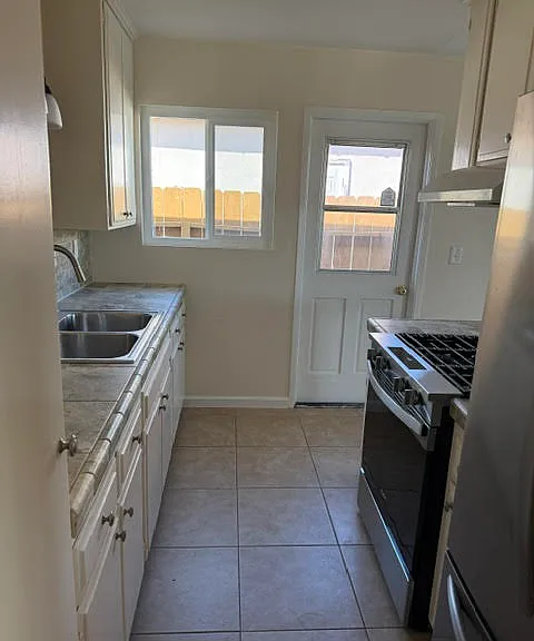 3738 Lynda Pl — Photo 8