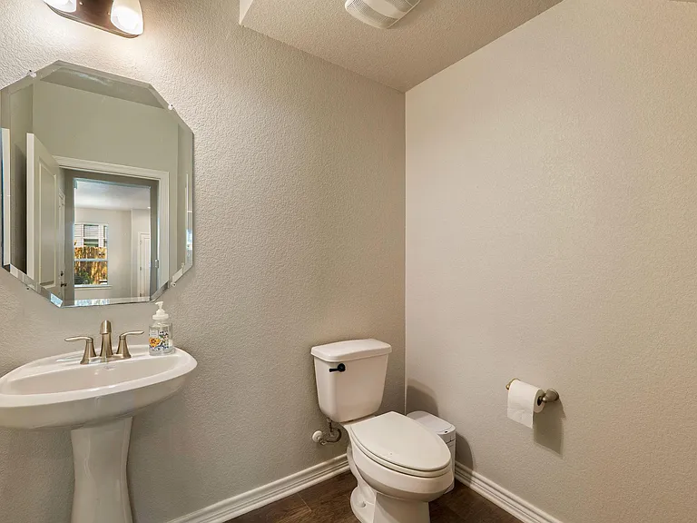 9010 Gage Dr — Photo 12