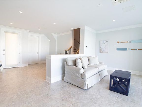 5th image of 158 BRIGHTWATER DRIVE #1