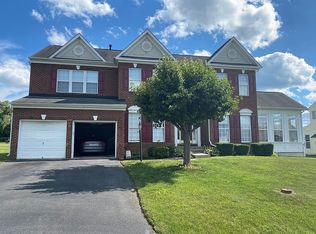 86 Victoria Ln, Charles Town, WV 25414