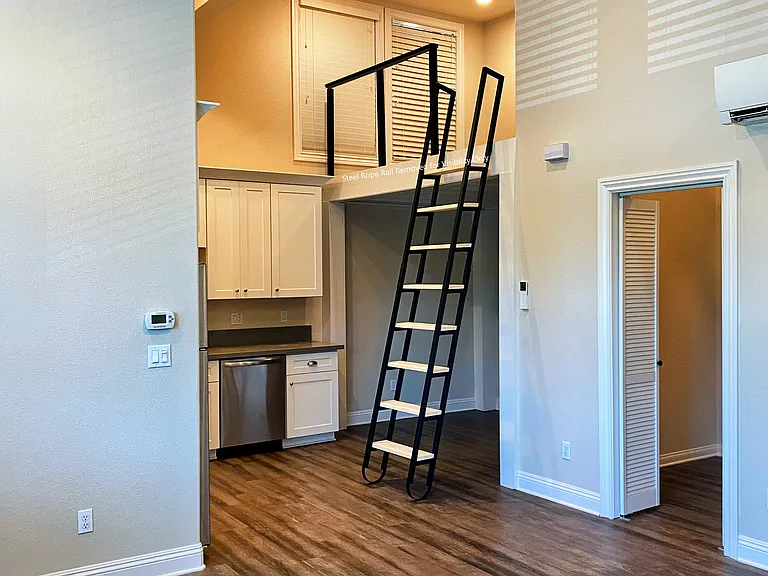 1530 F St #301 — Photo 7