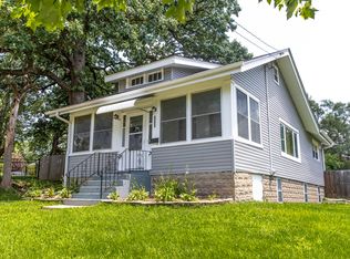 1006 Douglas Ave, Aurora, IL 60505