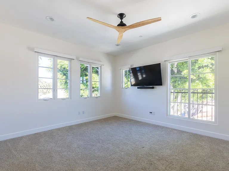 431 Marsh St #202 — Photo 12