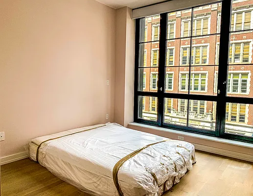 Rented by R New York | media 16