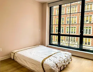 Rented by R New York